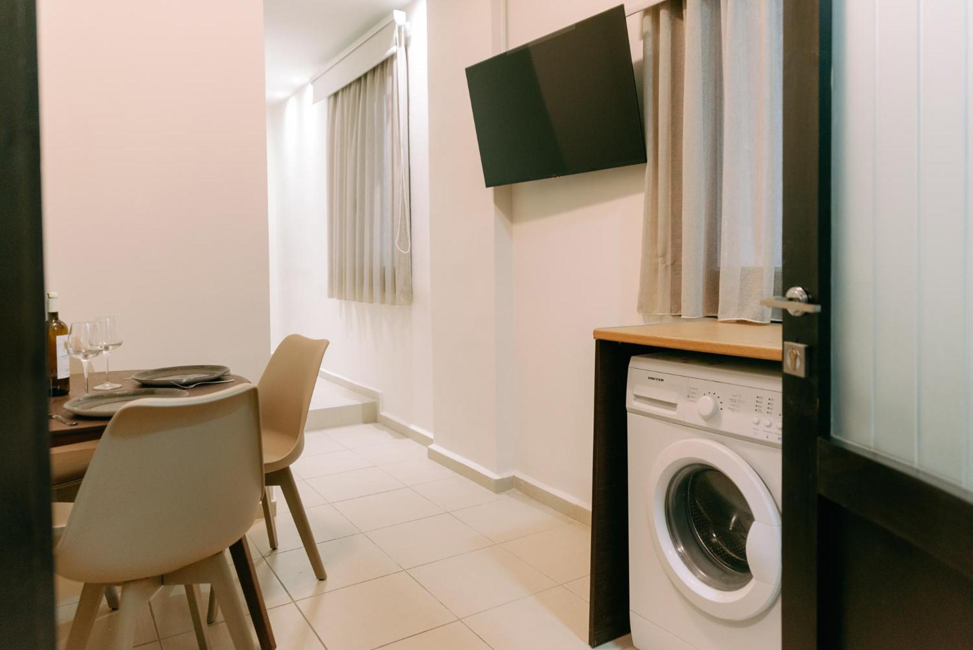 Ismini City Center Apartment Iraklion Buitenkant foto